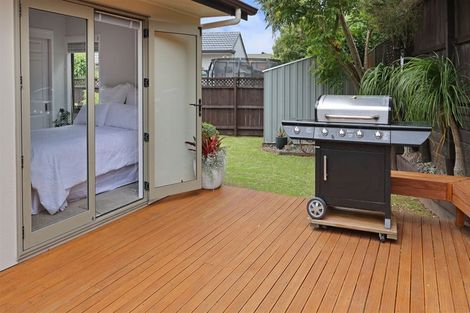 Photo of property in 22 Graven Court, Henderson, Auckland, 0612