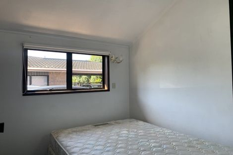 Photo of property in 1/16 Frank Evans Place, Henderson, Auckland, 0610