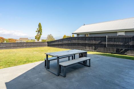 Photo of property in 76 Huka Heights Drive, Rangatira Park, Taupo, 3330