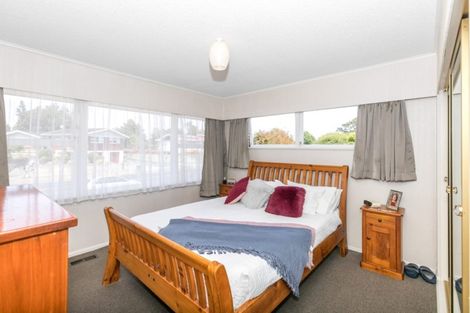 Photo of property in 15 Chedworth Avenue, Chedworth, Hamilton, 3210