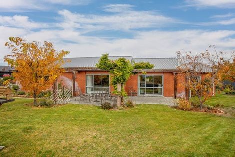 Photo of property in 21 Walnut Grove, Alexandra, 9320