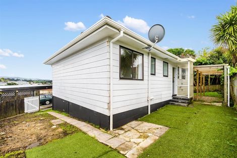 Photo of property in 64 Sunvue Road, Glen Eden, Auckland, 0602