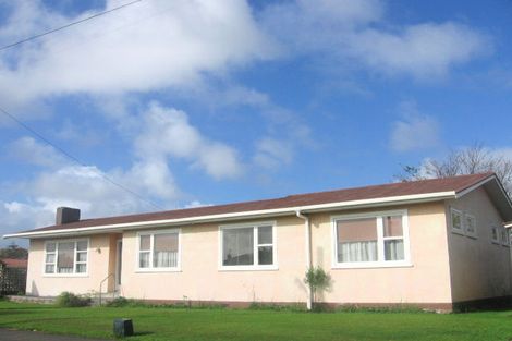 Photo of property in 16 Sutherland Crescent, Westbrook, Palmerston North, 4412