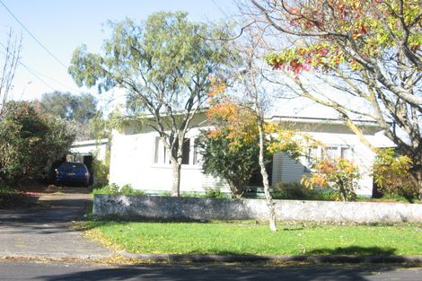 Photo of property in 1 Kent Road, Manurewa, Auckland, 2102