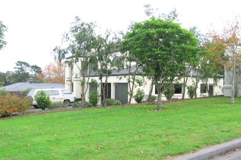 Photo of property in 19 Oakford Park Crescent, Greenhithe, Auckland, 0632