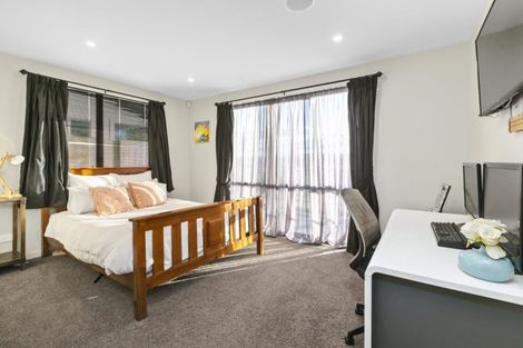 Photo of property in 16 Gyle Place, Pyes Pa, Tauranga, 3112