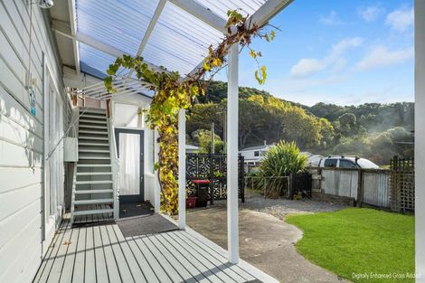 Photo of property in 6 Durham Street, Picton, 7220