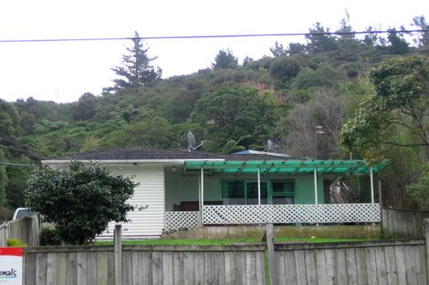 Photo of property in 23 Bird Grove, Stokes Valley, Lower Hutt, 5019