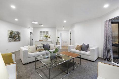 Photo of property in 33 Kate Sheppard Avenue, Torbay, Auckland, 0630