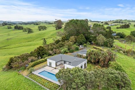 Photo of property in 200 Waiteitei Road, Wellsford, 0974
