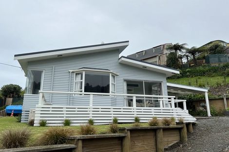 Photo of property in 8 Tainui Street, Mokau, 4376