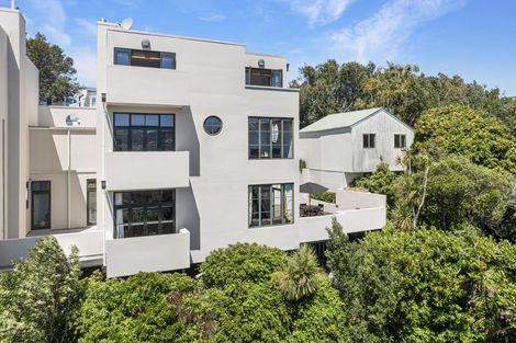 Photo of property in 12 Upland Road, Kelburn, Wellington, 6012