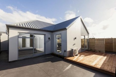 Photo of property in 64 Manakura Street, Russley, Christchurch, 8042