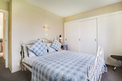 Photo of property in 33 Benmore Place, Glenorchy, 9372