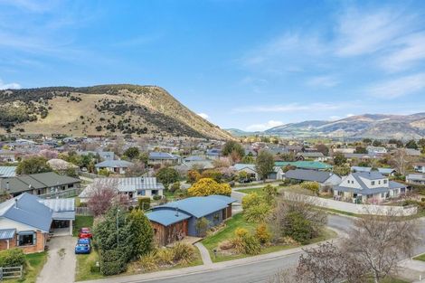 Photo of property in 14 Ragan Lane, Wanaka, 9305