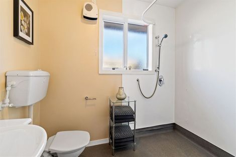 Photo of property in 21 Clipper Place, Redwood, Christchurch, 8051