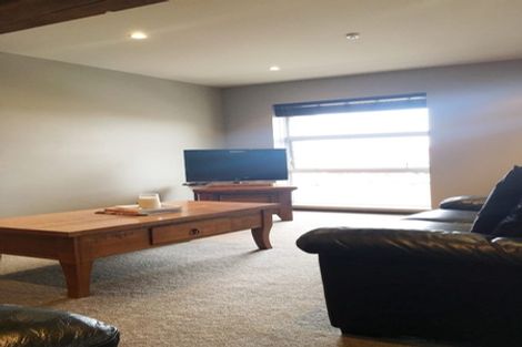 Photo of property in 1/2 Manor Place, Dunedin Central, Dunedin, 9016