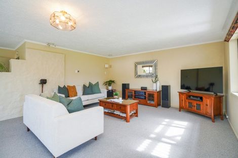 Photo of property in 211 Dunns Road, Otatara, Invercargill, 9879