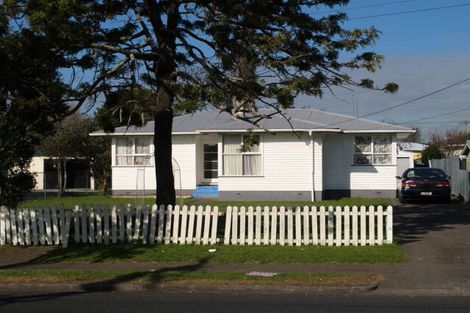 Photo of property in 251 Robertson Road, Mangere East, Auckland, 2024