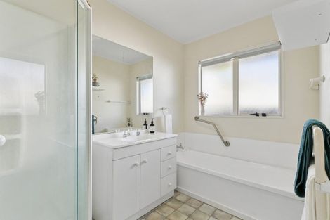 Photo of property in 3/85 Broderick Road, Johnsonville, Wellington, 6037