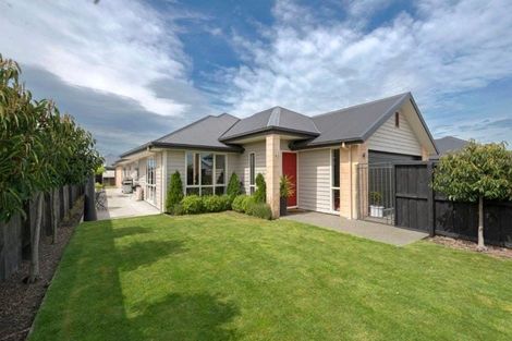 Photo of property in 34 Jarnac Boulevard, Yaldhurst, Christchurch, 8042