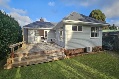 Photo of property in 17 Ellen Avenue, Hillcrest, Auckland, 0627