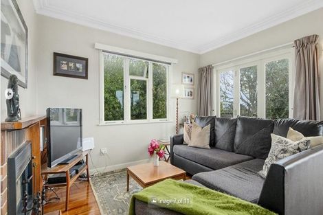 Photo of property in 298 East Coast Road, Forrest Hill, Auckland, 0620