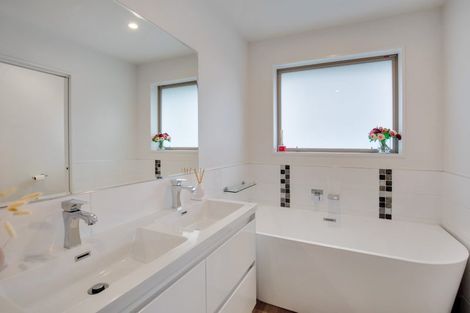 Photo of property in 40 Shadbolt Lane, Rolleston, 7614