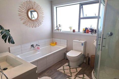 Photo of property in 20 Poulson Grove, Trentham, Upper Hutt, 5018