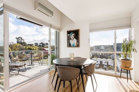 Photo of property in 22/15 Peterborough Street, Christchurch Central, Christchurch, 8013