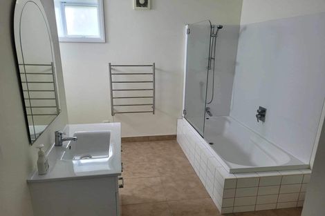 Photo of property in 19 Sidlaw Street, Strathmore Park, Wellington, 6022