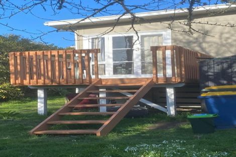 Photo of property in 3 Pleasant Road, Glen Eden, Auckland, 0602