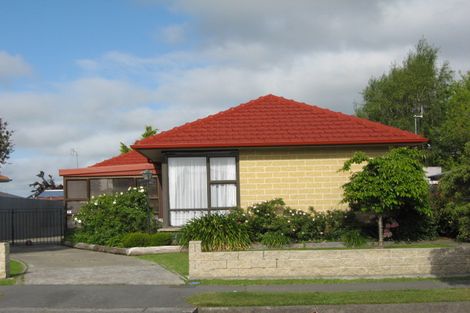 Photo of property in 8 Buss Street, Rangiora, 7400