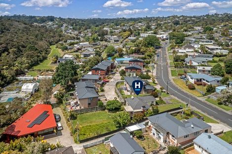 Photo of property in 15 Lauderdale Road, Birkdale, Auckland, 0626