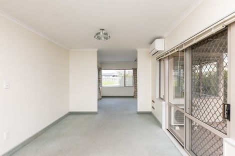 Photo of property in 2/52 Te Aute Road, Havelock North, 4130