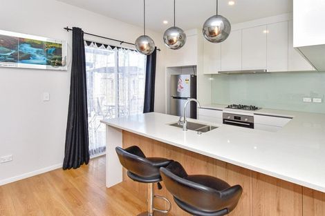 Photo of property in 8 Koroheke Road, Takanini, 2110