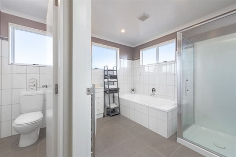 Photo of property in 313 Maungaraki Road, Maungaraki, Lower Hutt, 5010