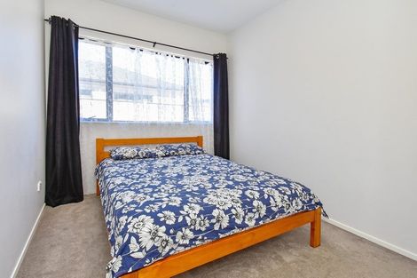 Photo of property in 8 Koroheke Road, Takanini, 2110