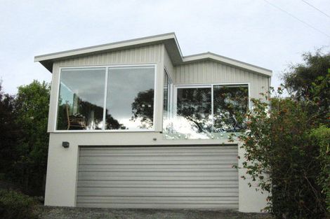 Photo of property in 25 Marine Parade, Macandrew Bay, Dunedin, 9014