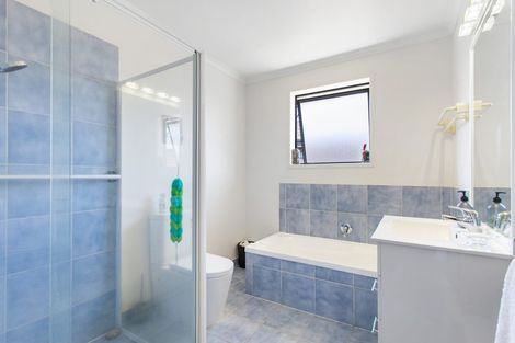 Photo of property in 8 Eastside Drive, Pukekohe, 2120