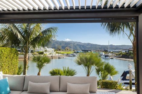 Photo of property in 21 Waitotara Way, Whitianga, 3510