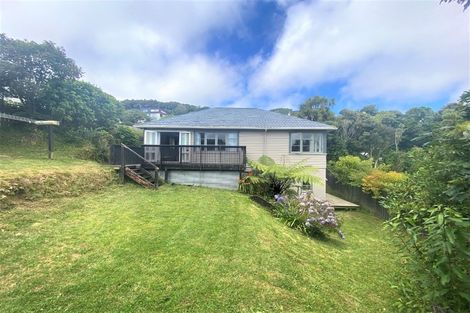 Photo of property in 3 Montgomery Avenue, Karori, Wellington, 6012