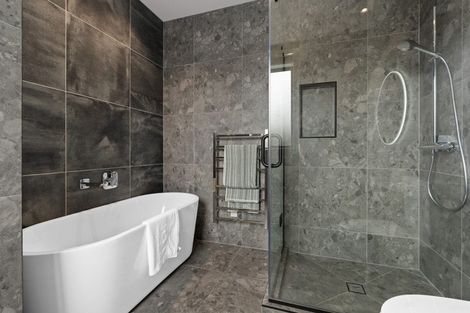 Photo of property in 8 Kumukumu Road, Long Bay, Auckland, 0630