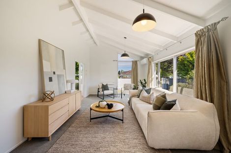 Photo of property in 10 Glen Place, Parklands, Christchurch, 8083