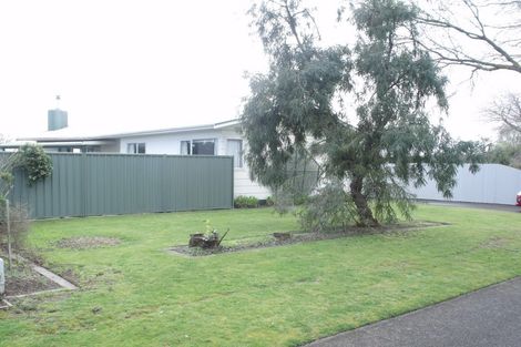 Photo of property in 9 Kaweka Place, Havelock North, 4130
