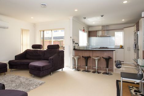 Photo of property in 8 Thyme Court, Flat Bush, Auckland, 2016