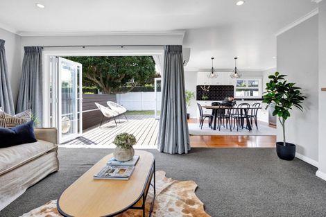 Photo of property in 8 Solway Terrace, Bell Block, New Plymouth, 4312