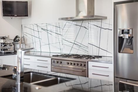 Photo of property in 14 The Fjord, Aotea, Porirua, 5024