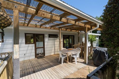 Photo of property in 13 Scoresby Street, Opua, 0200