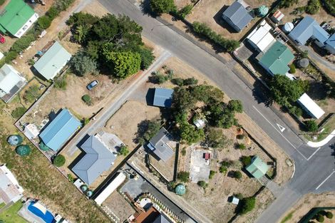 Photo of property in 4 Alan Lindsay Avenue, Waitarere Beach, Levin, 5510